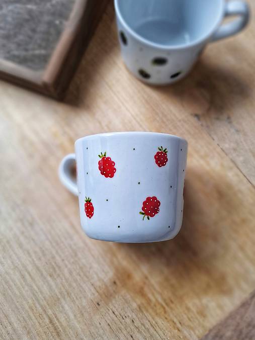 Nádoby - Porcelánová šálka Maliny - 17729067_