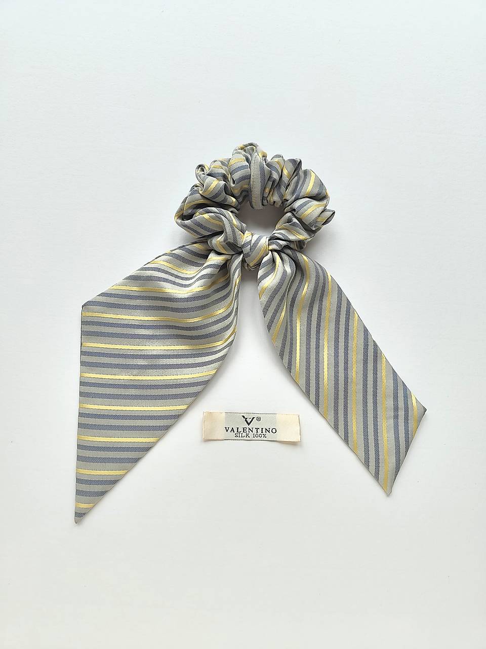 Maxi scrunchie hodvábna (Sivo-žltá)