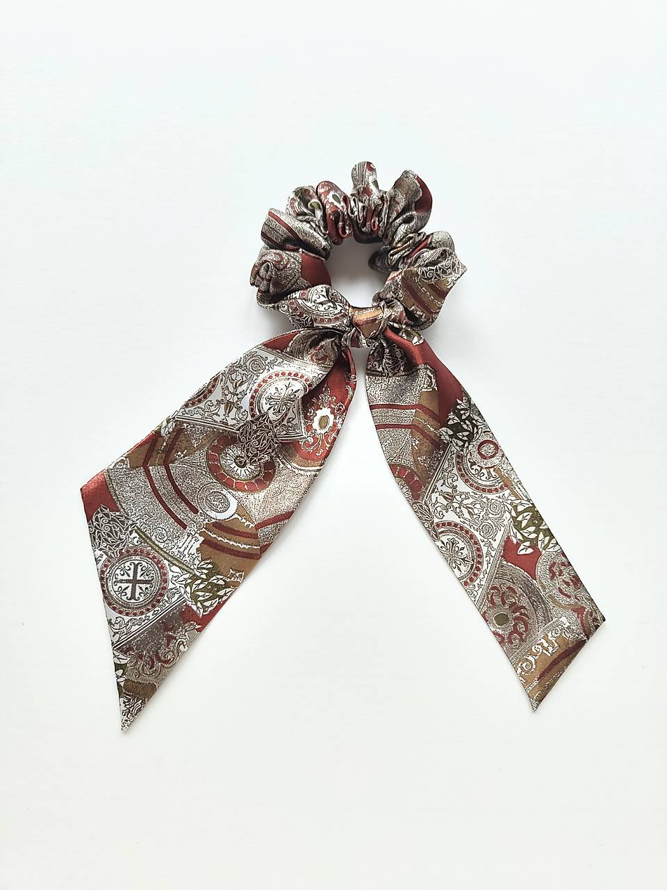 Maxi scrunchie asymetrická (Hnedo-biela)
