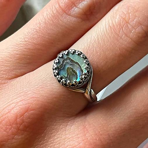 Mother of Pearl Filigree  AG925 Silver Ring  / Strieborný prsteň s dúhovou perleťou E003