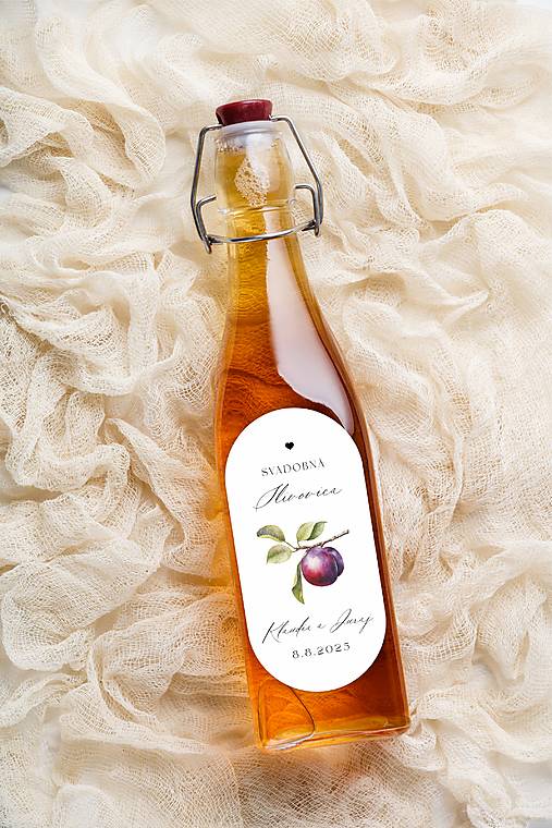 Úložné priestory & Organizácia - Nálepky oválne na svadobnú pálenku 290 ilustrácia slivka - 17736018_