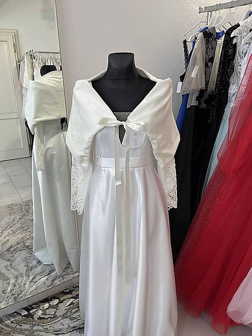 Svetre a kardigány - Tylové bolero s perličkami - 17734838_