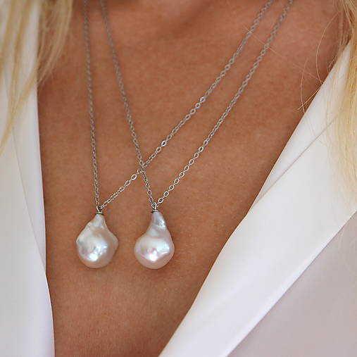 Náhrdelníky - Strieborný náhrdelník s perlou (Perla č. 1, délka 70 cm) - 17738097_