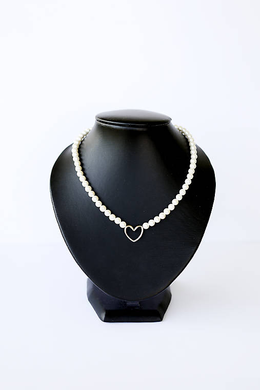 minimalistický shell perlový náhrdelník - veľké srdce