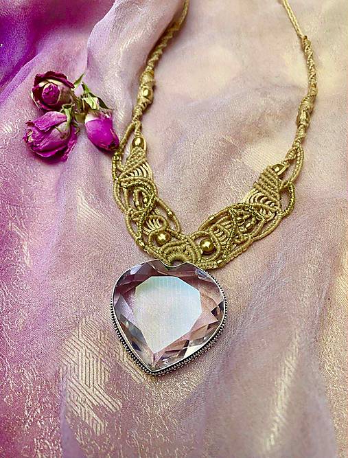 Náhrdelníky - Náhrdelník s Kunzitom v striebre 925 - 17739393_