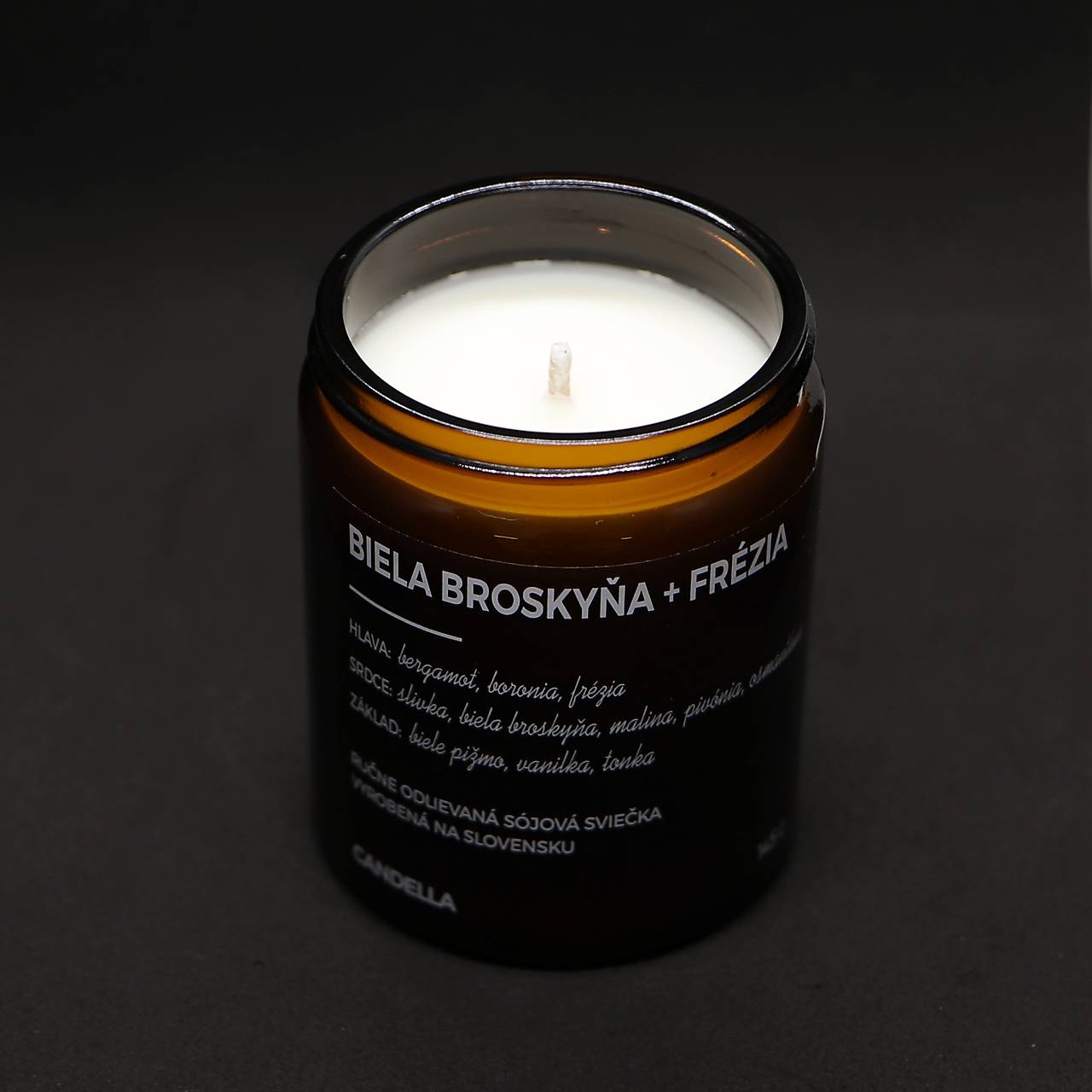 BIELA BROSKYŇA + FRÉZIA sójová sviečka