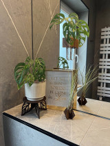 Dekorácie - Dekoratívny stojan pod kvetináč - 17741452_