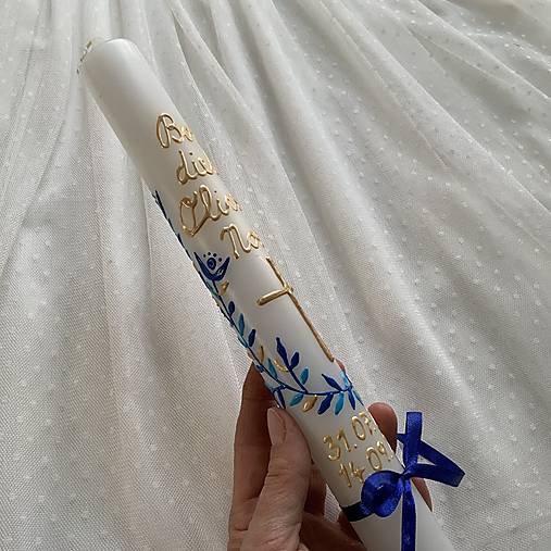 Ručne maľovaná krstná svieca s personalizáciou – 35 cm, biely vosk (Ľudovoladena modro zlatá)