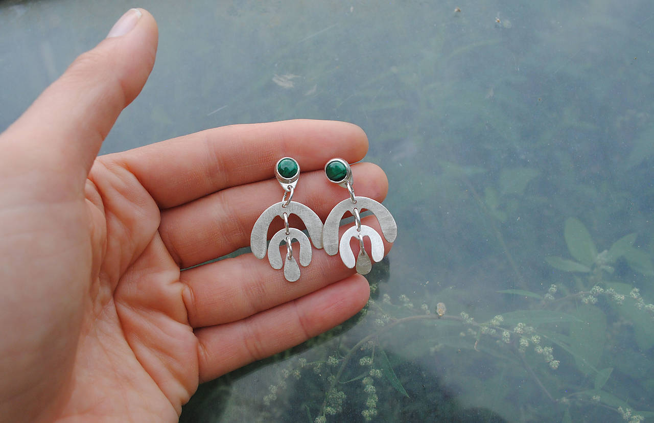 Lišajníky - strieborné náušnice s malachitom