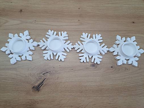 Adventný svietnik v tvare vločky ❄️