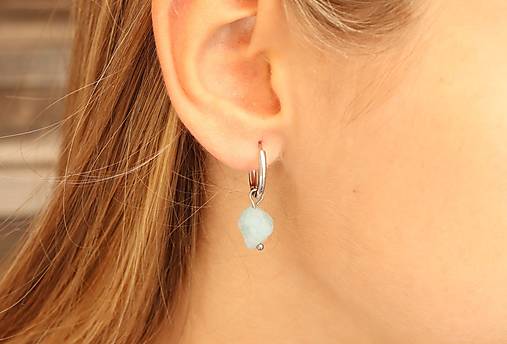 Náušnice kruhy surový minerál