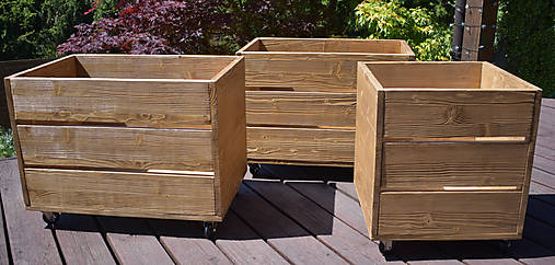 Nábytok - Bedňa na kolieskach plná nové drevo - 17743239_