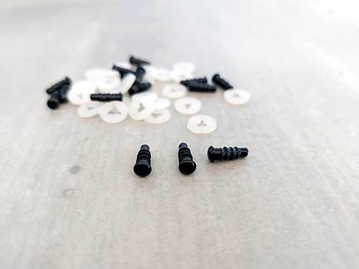Ploché bezp.očko, 4,5mm