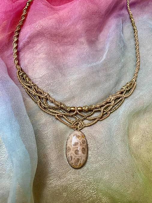 Náhrdelníky - Náhrdelník s Koralom v striebre 925 - 17745496_