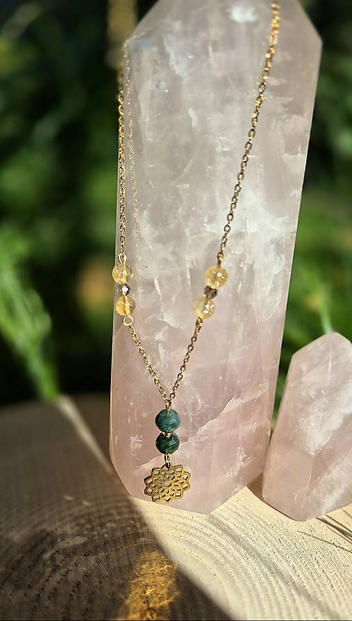 Náhrdelníky - Minerálny náhrdelník Mandala - 17745873_