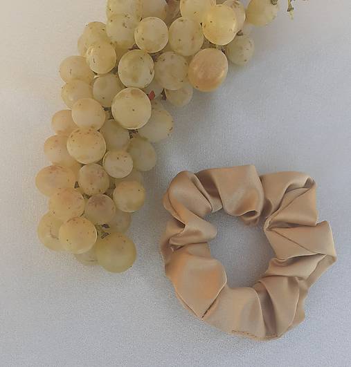 Ozdoby do vlasov - Gumička Scrunchie bledohnedá - 17745167_