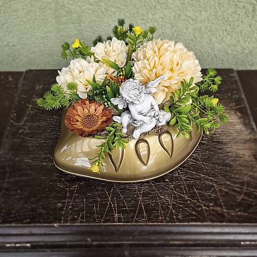 Dekorácie - Dušičky - zaťežená ikebana na hrob v tvare srdca č.126 - dekorácia - 17748476_