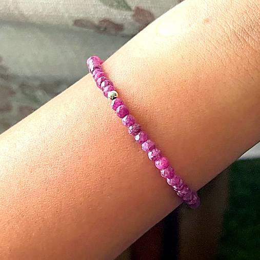 Elastic Ruby Bracelet AG925 / Elastický náramok rubín, striebro E003