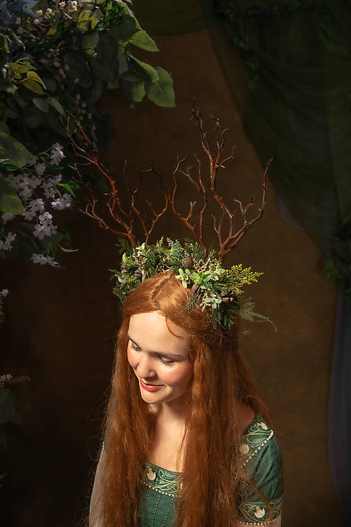 Korunka s parôžkami "magická cesta lesom"