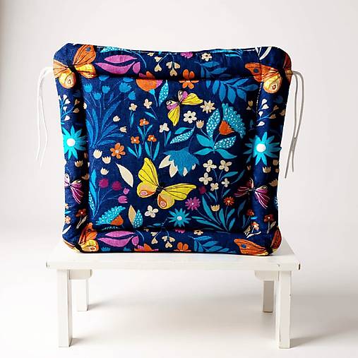 Úžitkový textil - Podsedák na školskú stoličku (Farebné motýle) - 17753753_