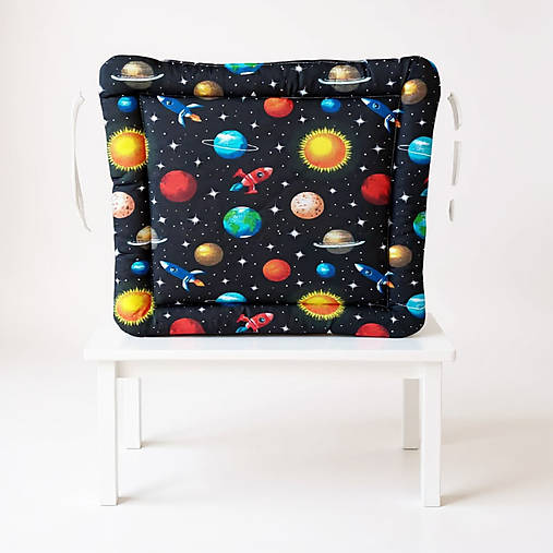 Úžitkový textil - Podsedák na školskú stoličku (Vesmír) - 17754231_