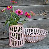 Dekorácie - Váza keramická, děrovaná, růžová - 17752248_