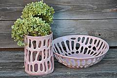 Dekorácie - Váza keramická, děrovaná, růžová - 17752250_