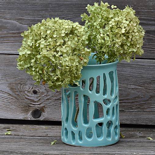 Dekorácie - Váza keramická, děrovaná, tyrkysová - 17752251_