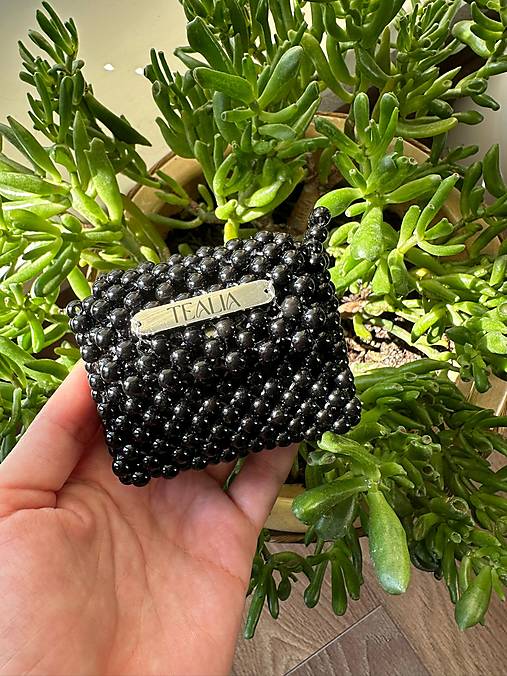 Iné doplnky - Korálkový obal na bluetooth slúchadlá - čierny - 17752809_