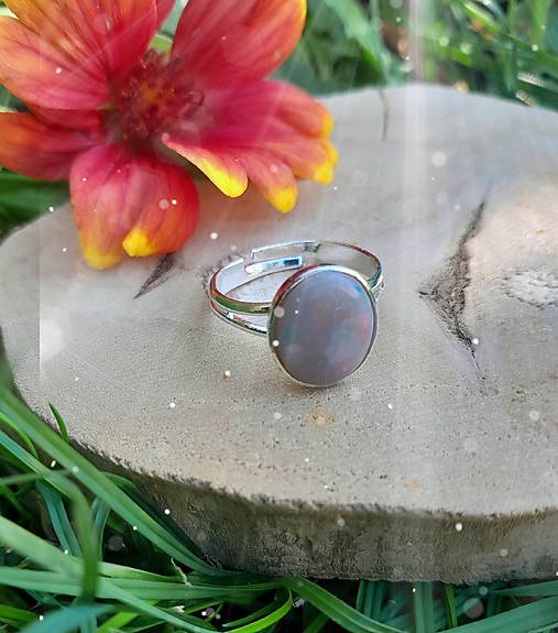 Prstene - Postriebrený prsteň s pravým austrálskym opálom, P2 - 17753551_