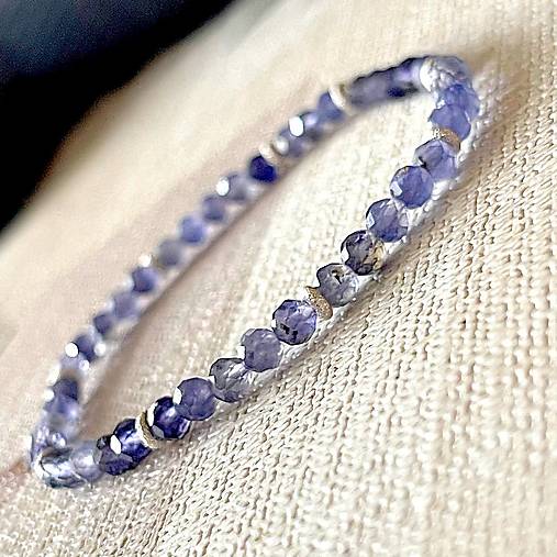 Elastic Iolite Bracelet AG925 / Elastický náramok iolit, striebro E003
