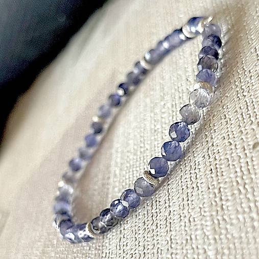 Elastic Iolite Bracelet AG925 / Elastický náramok iolit, striebro E003