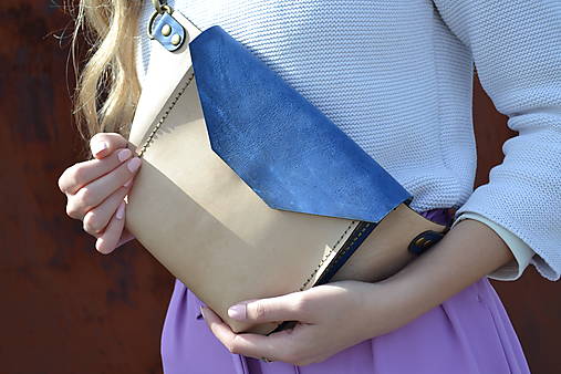 Kožená ľadvinka so sponou v tvare srdca (Bez spony)