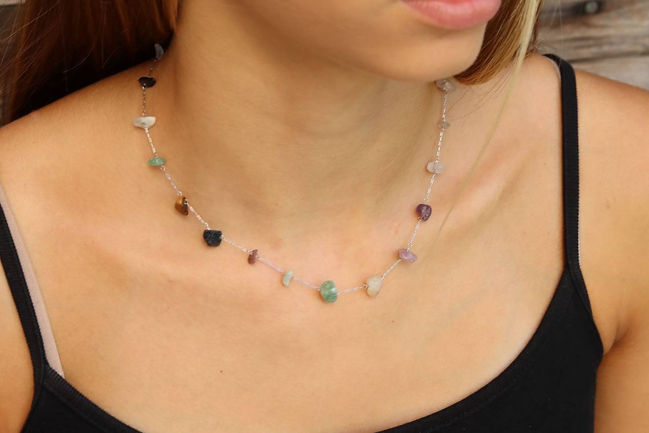 Náhrdelník z ocele mix minerálov