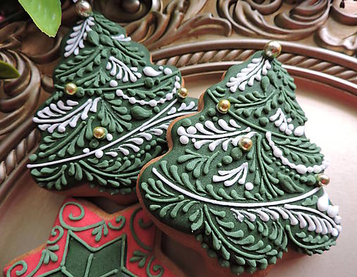 Dekorácie - Zelený stromček s perličkami - 17764231_