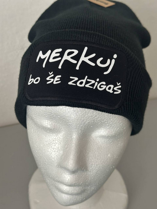 Zimná čiapka s potlačou (Merkuj, bo še zdzigaš)