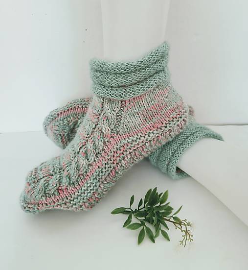 Ponožky, pančuchy, obuv - Dámske papuče  38/40 - 17766814_