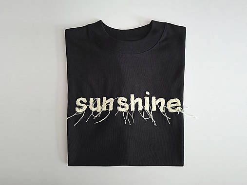 Topy, tričká, tielka - Vyšívané tričko "Sunshine"– organické oversize tričko s pozitívnou energiou - 17769103_