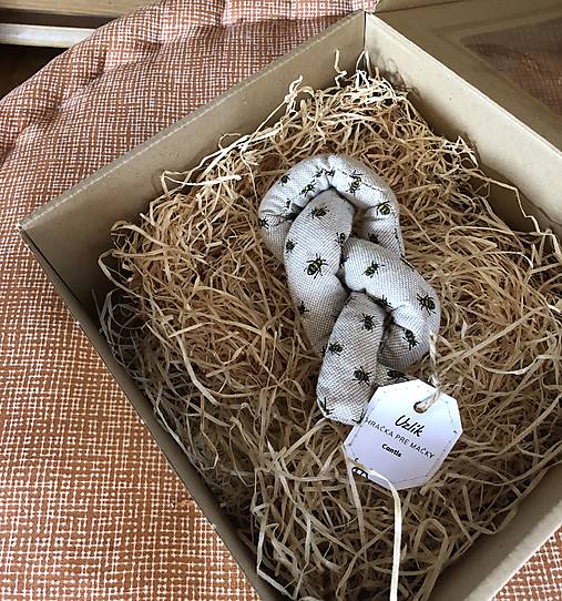 Pre zvieratá - Hračka pre mačky ”Uzlík” - 17772757_