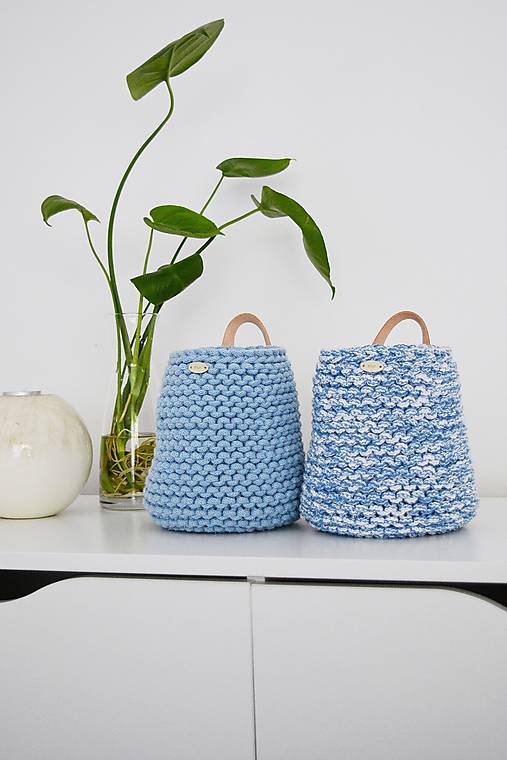 Úložné priestory & Organizácia - Pletený závesný košík - modrá/melírovaná - 17776214_