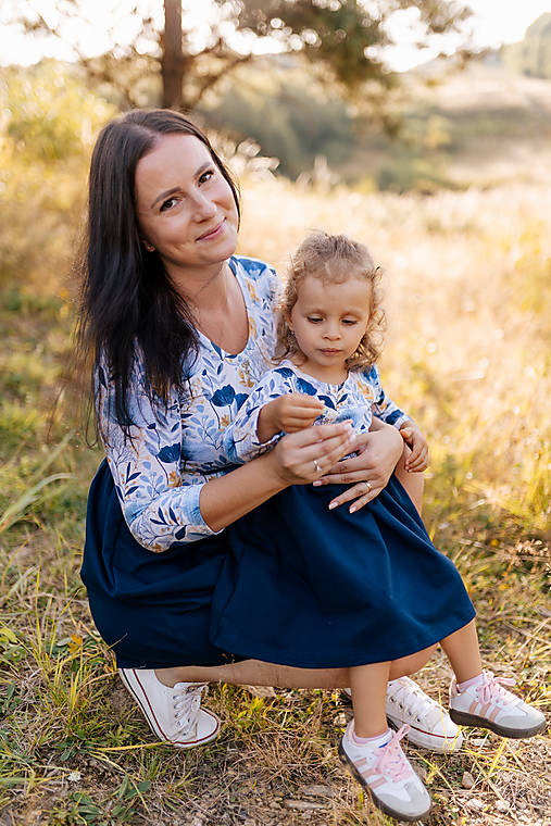 Oblečenie na dojčenie - Šaty "Bohémia" - MAMA a DCÉRA – tmavomodré kvety - 17775678_