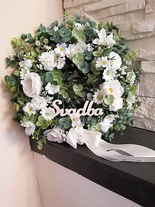 Dekorácie - Greenery veniec s nápisom 35cm a mašlou  - 17776199_