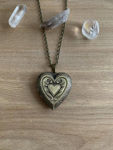 Náhrdelníky - otvárací medailón srdce-náhrdelník (Meď/Bronz) - 17777015_