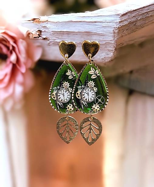 Náušnice - Napichovacie náušnice zelené vintage, nerezová oceľ - 17776420_