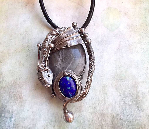 Náhrdelníky - Noční drak - 17778889_