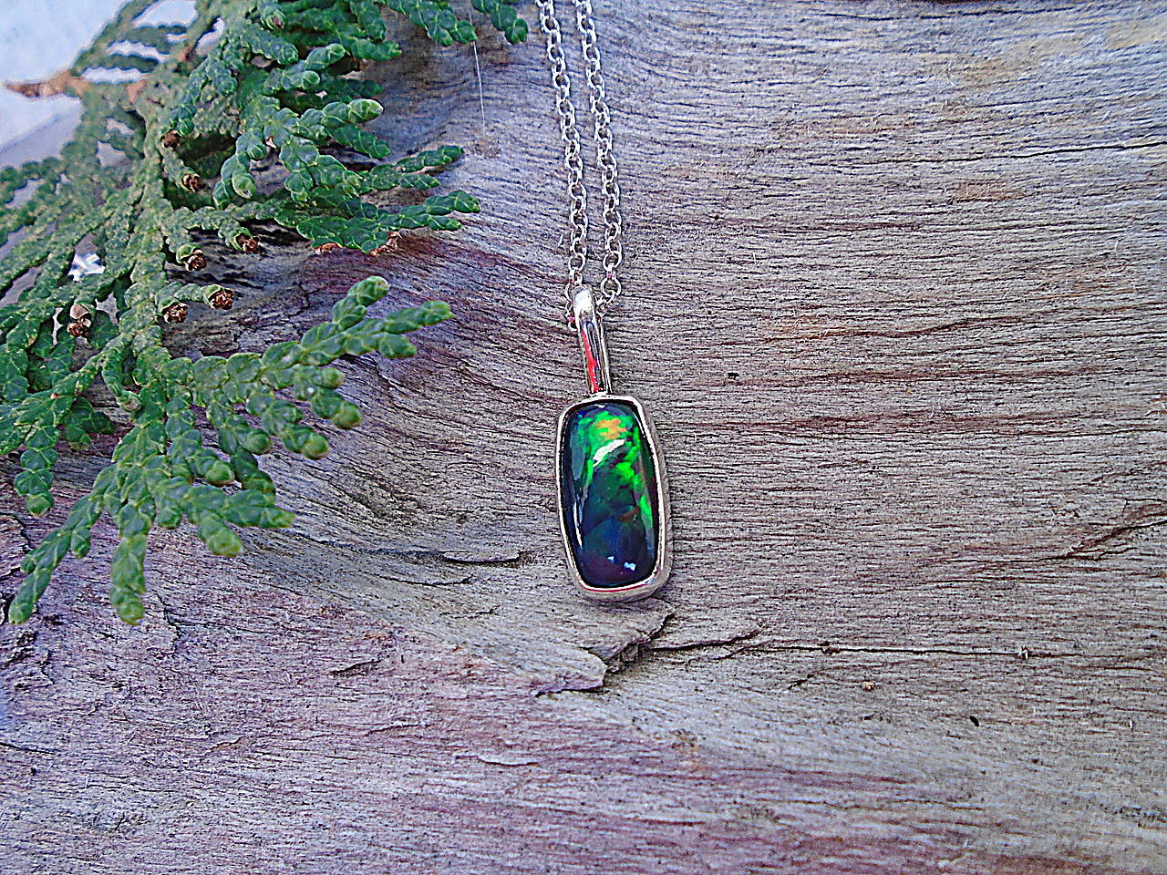 Strieborný prívesok Ag925 Etiópsky čierný opál