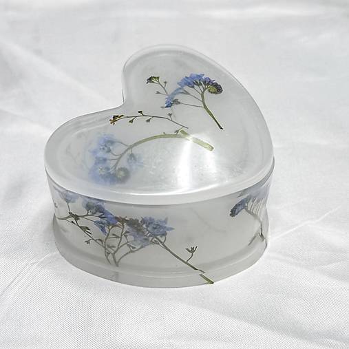 Polopriehľadná krabička s viečkom - so skutočnými kvetmi (Biela)