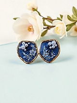 Náušnice - Napichovacie náušnice s modrými kvietkami, chirurgická oceľ - 17777931_