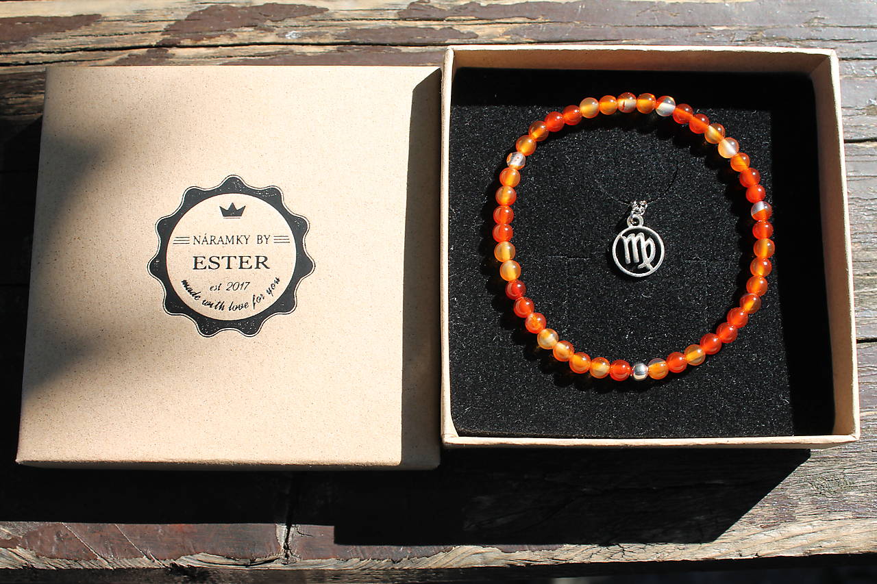 Panna_Minimalistický náramok s retiazkou s príveskom