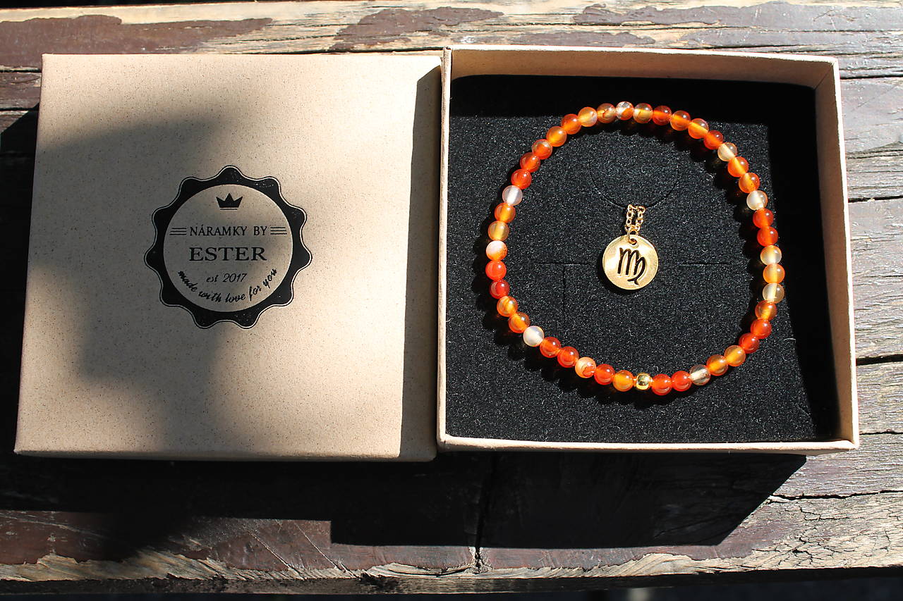 Panna_Minimalistický náramok s retiazkou s príveskom